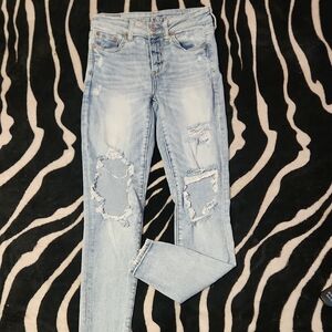 American Eagle Outfitters Light Blue Distressed Skinny Jeans
